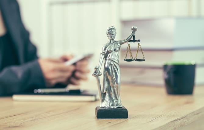 « Les chefs d’entreprise pensent que c’est uniquement lorsqu’ils ont des problèmes qu’il faut se tourner vers l’avocat »