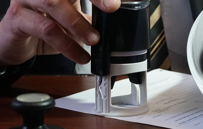 Transfert de l’apostille aux notaires : « Cela réaffirme le rôle de la profession dans la signature publique »