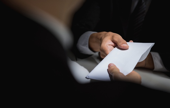 Enquêtes internes pour corruption : « La plupart des faits vraiment graves ne sortent pas de l’entreprise »