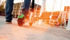 Micro-mobilité : Paris encadre l’utilisation des trottinettes électriques 