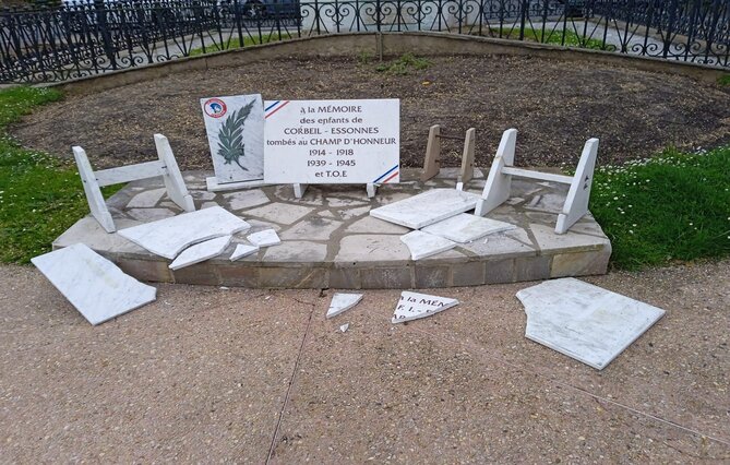 (91) Corbeil-Essonnes : le monument aux morts vandalisé, le maire porte plainte