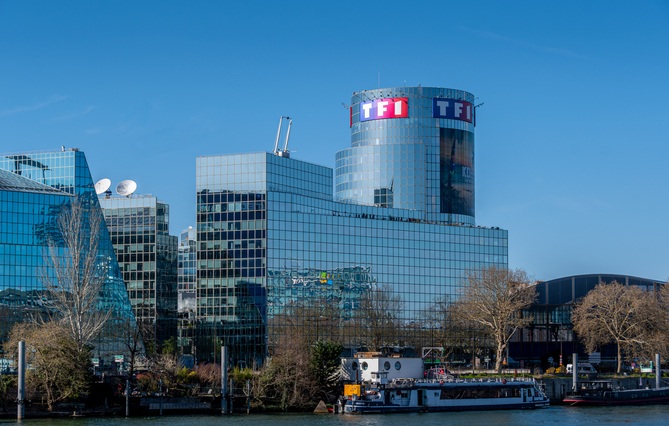 Contrefaçon de droits voisins, parasitisme… Quels enjeux juridiques derrière le conflit entre Canal + et TF1 ? 