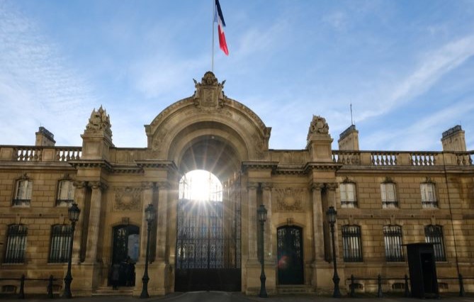 La Cour des comptes relève la hausse notable des dépenses de l'Élysée en 2023